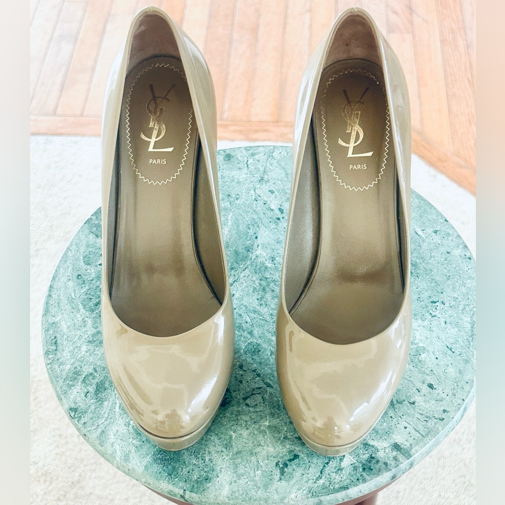 Yves Saint Laurent Patent Leather Taupe color Heels 7.5 - Picture 14 of 14